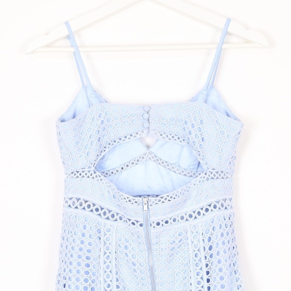 Bardot Circle Lace Midi Dress - Picture 7 of 9